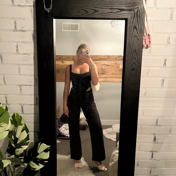 Meet your Posher, Melenka - Picture 1 of 1